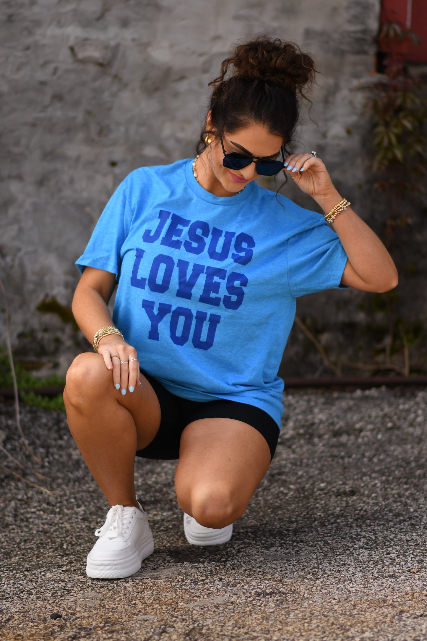 RTS Sapphire Jesus Loves You Tee