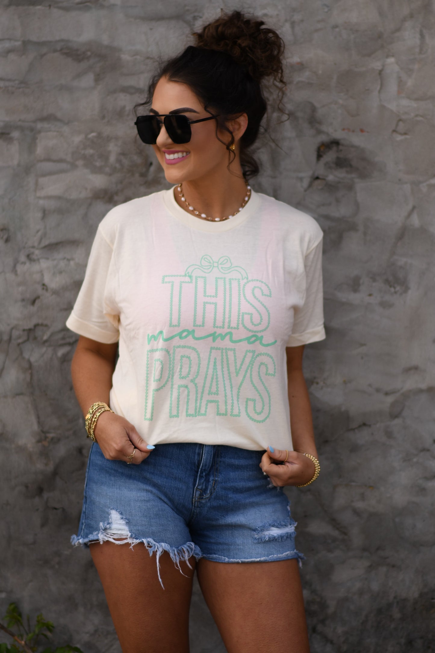 RTS This Mama Prays Tee