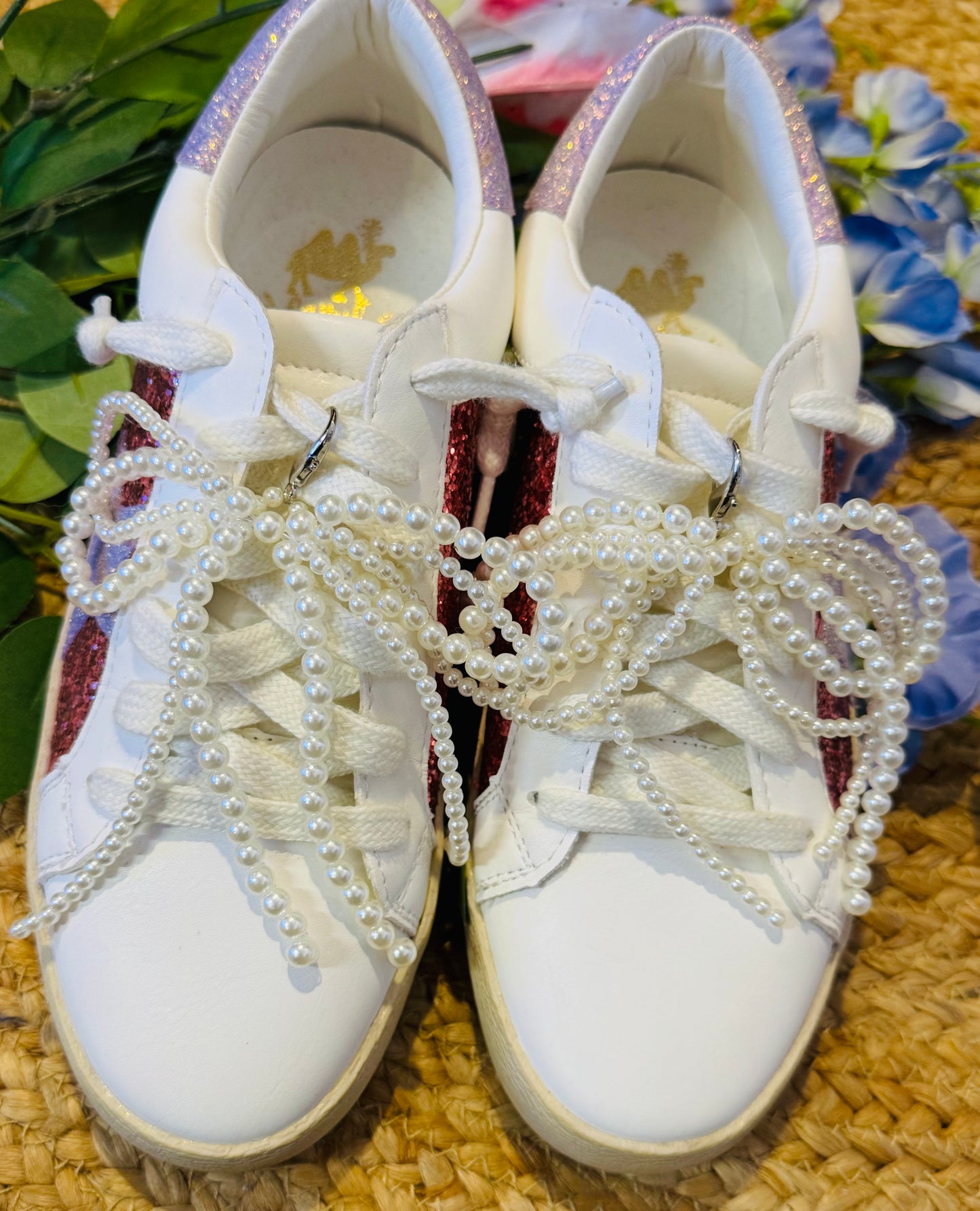 **SALE** Jumbo Pearl Bow Shoe Charms
