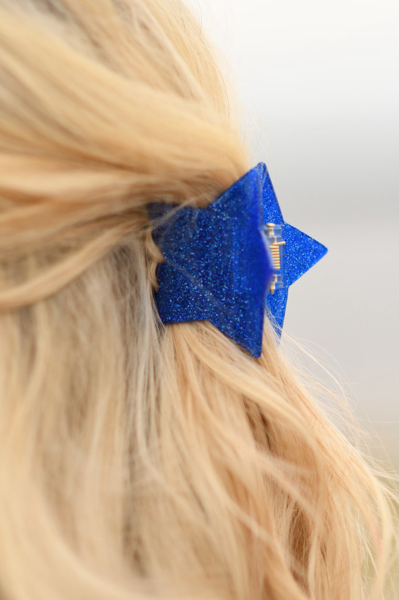 RTS Blue Glitter Star Clip