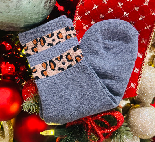 RTS Gray Leopard Striped Winter Socks